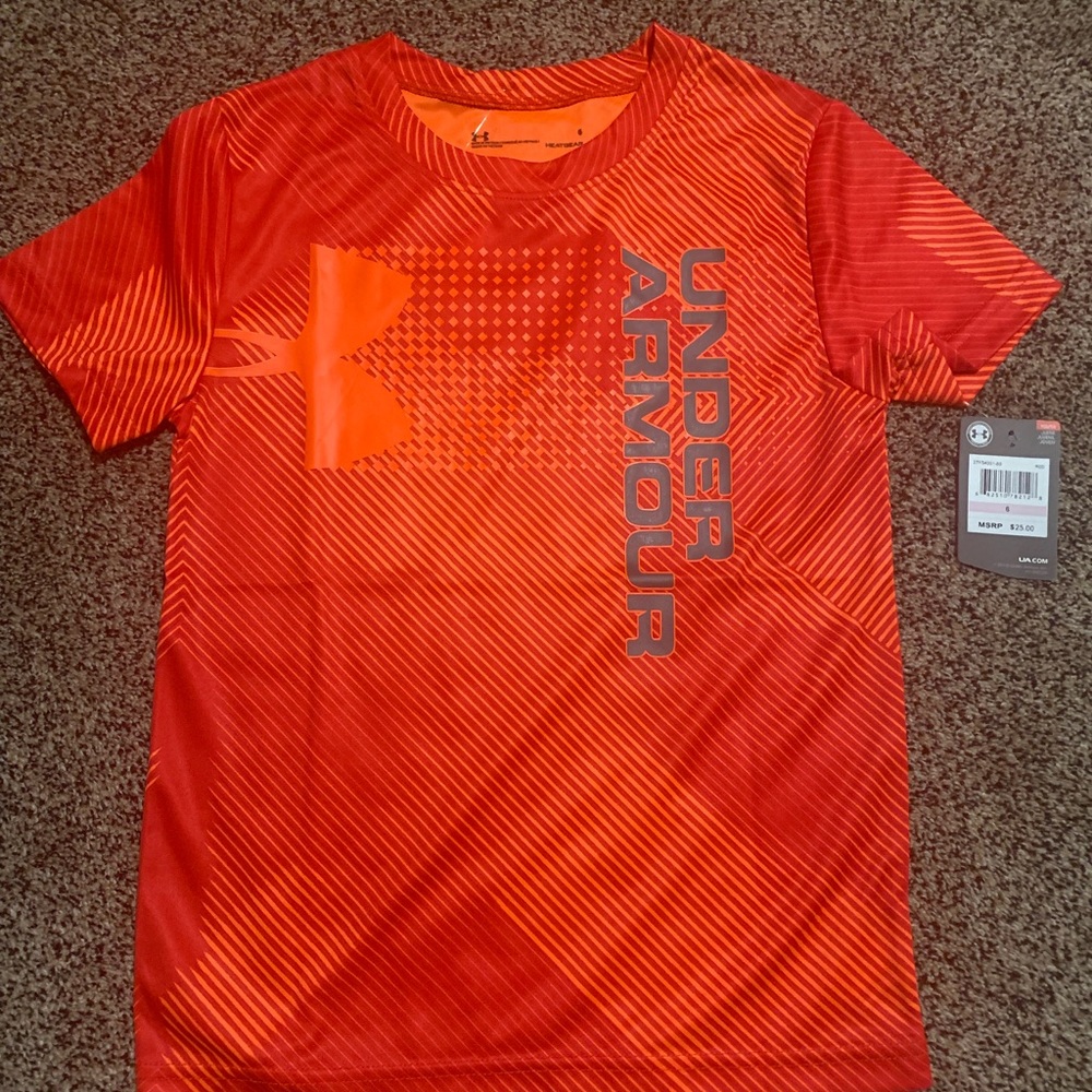 Boys Size 6 UA Shirt